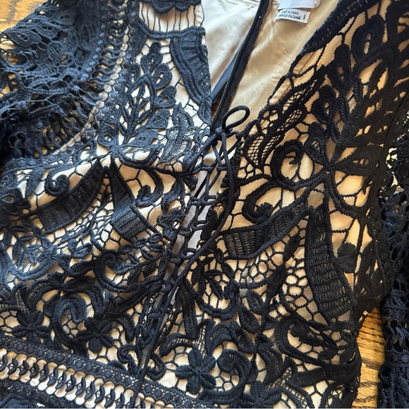 Saylor Black Lace Fully Lined Romper S - Picture 6 of 11